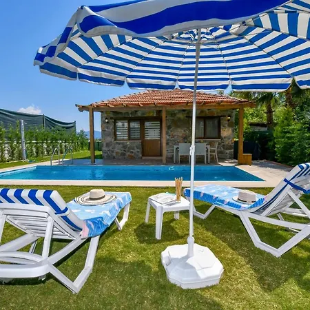 Fransola, 2 Bedroom Holiday In Villa