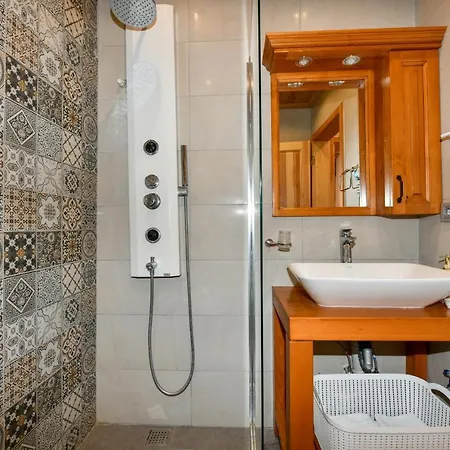 Villa Fransola, 2 Bedroom Holiday In