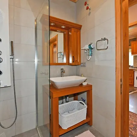 Fransola, 2 Bedroom Holiday In